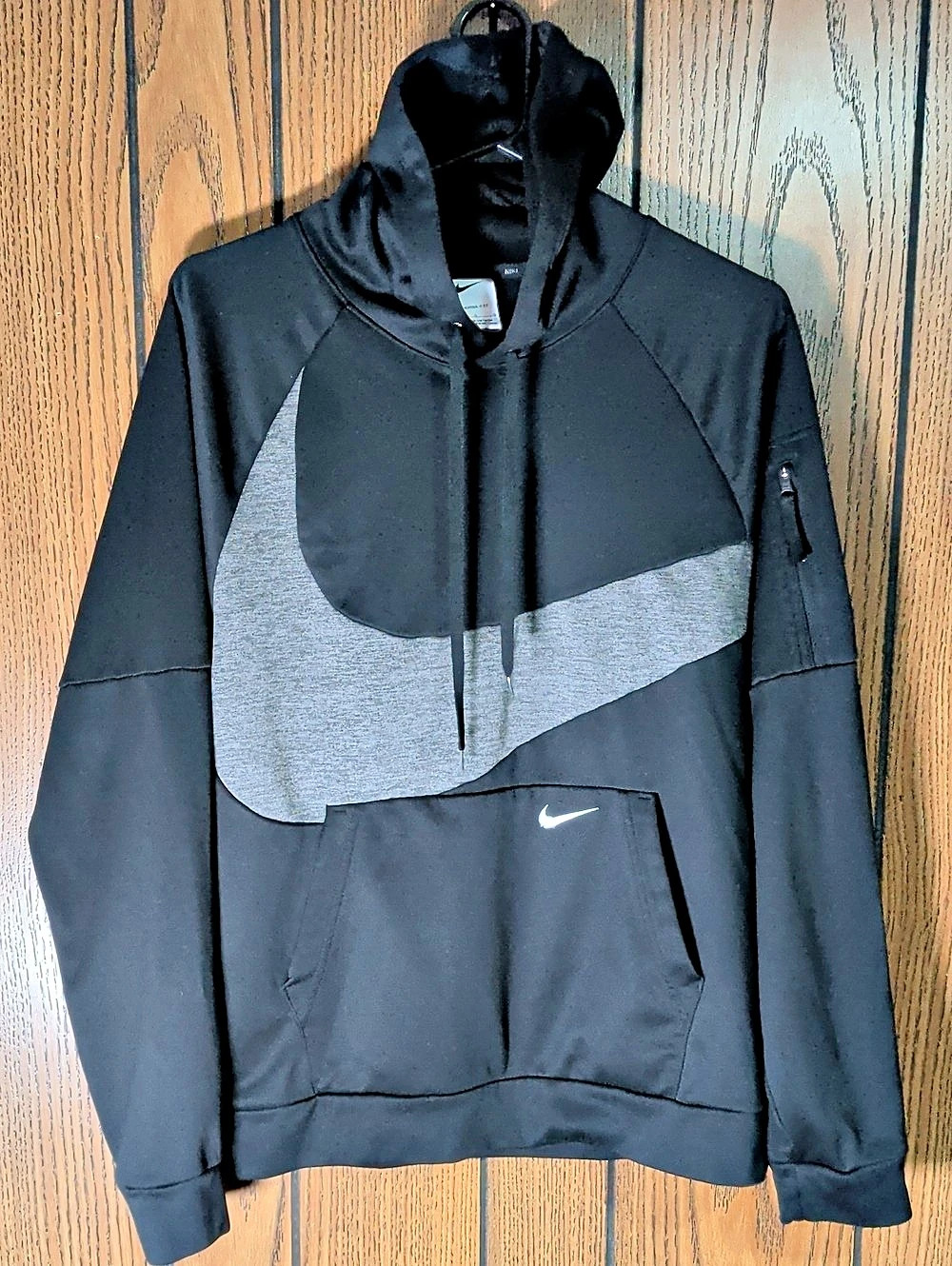 Men's Nike Therma-FIT Fitness Pullover Hoodie Color Block Black & Gray